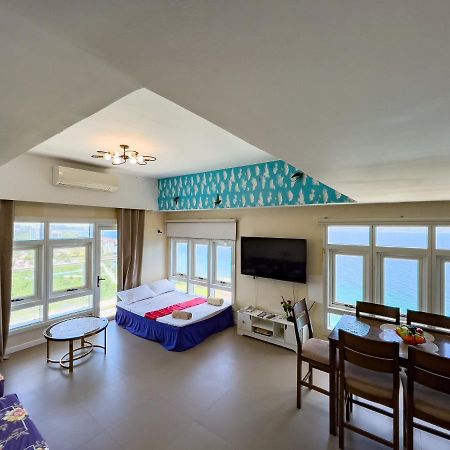 1Br Oceanfront At Arterra, Fast Wifi, Nflix, Kitchen Villa Lapu-Lapu City Bagian luar foto