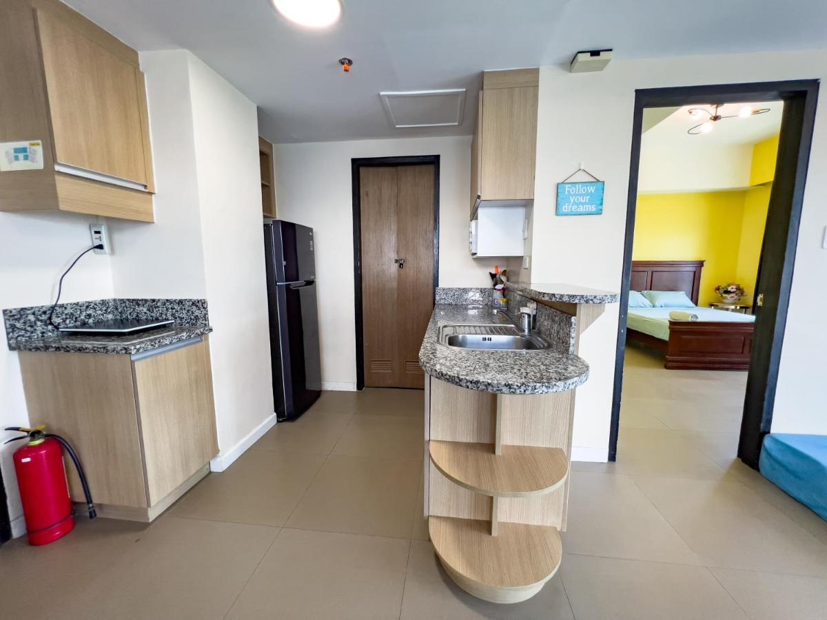 1Br Oceanfront At Arterra, Fast Wifi, Nflix, Kitchen Villa Lapu-Lapu City Bagian luar foto